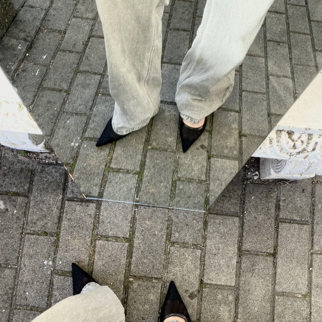 Mango mesh kitten heels on feet