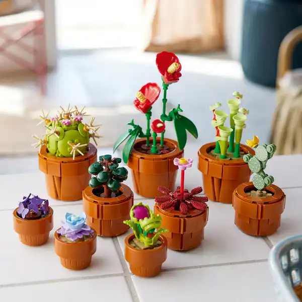 Lego Tiny Plants from Botanical collection